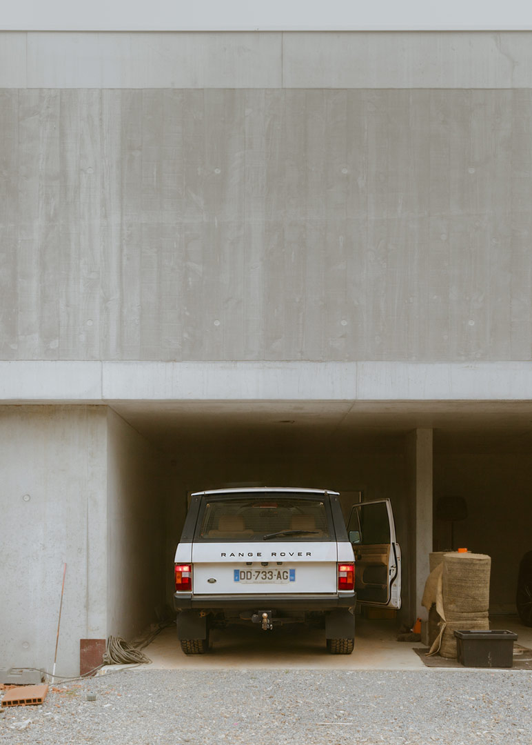 Villa en béton banché proche de Lorient par l'atelier d'architectes Rupin Conq